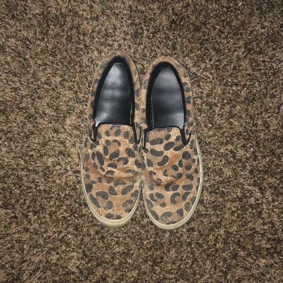 Cheetah shoes - Picture 1 of 5